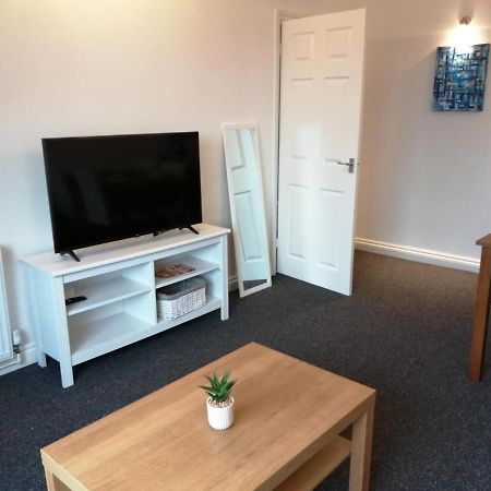The Hillside Apartment - King'S Norton Birmingham Eksteriør billede