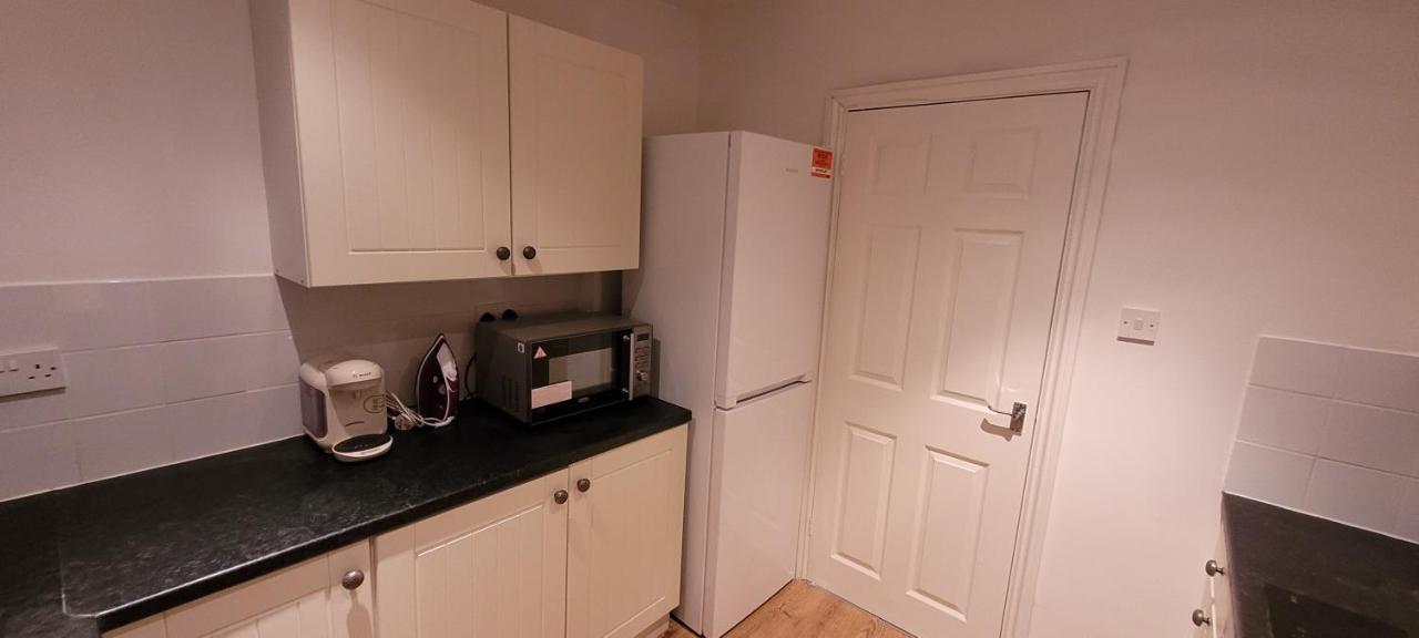 The Hillside Apartment - King'S Norton Birmingham Eksteriør billede