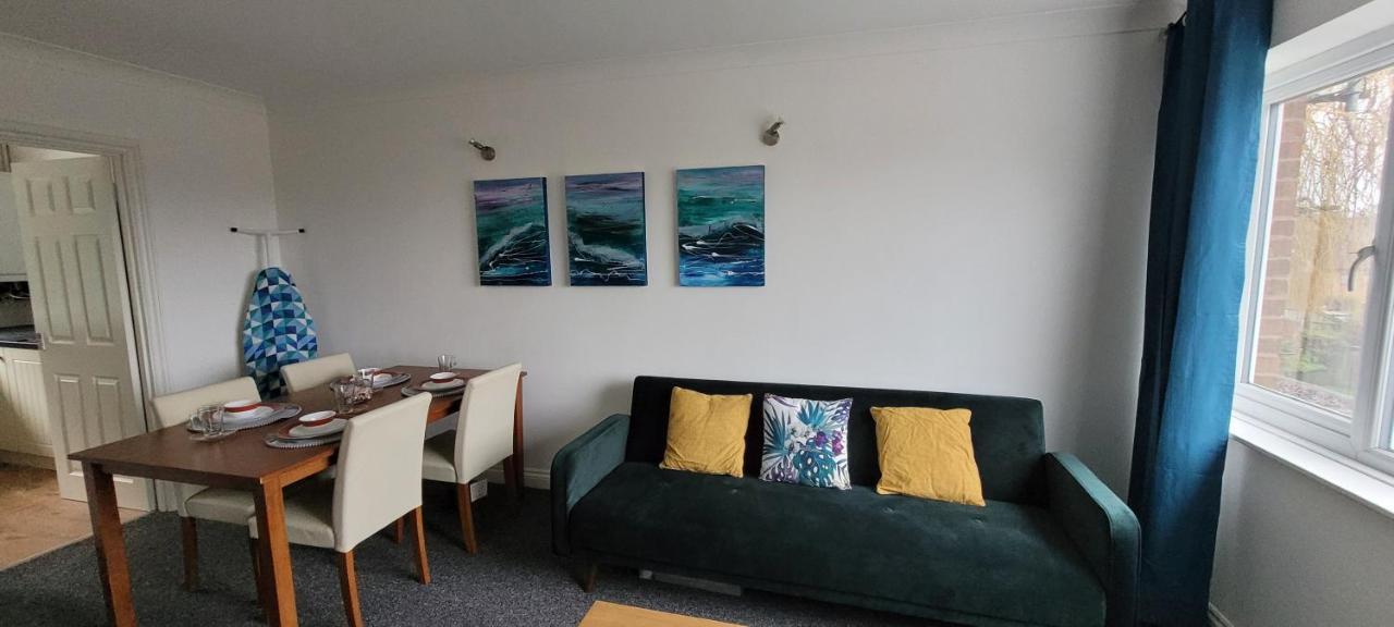 The Hillside Apartment - King'S Norton Birmingham Eksteriør billede